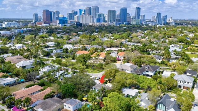 1020 SE 11th Street, Fort Lauderdale, FL 33316