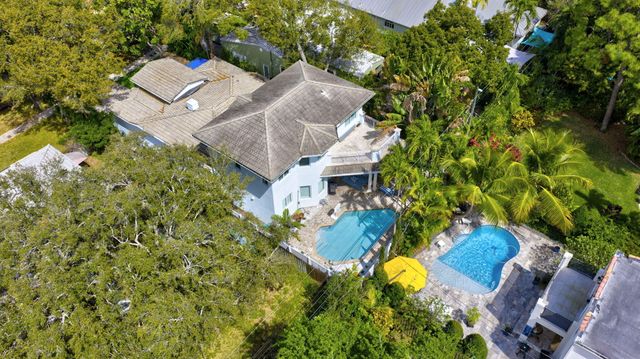 1020 SE 11th Street, Fort Lauderdale, FL 33316