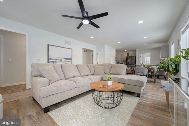 234 E NORTH ST, Felton, DE 19943