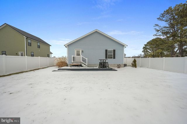 234 E NORTH ST, Felton, DE 19943