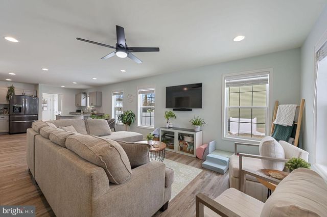 234 E NORTH ST, Felton, DE 19943