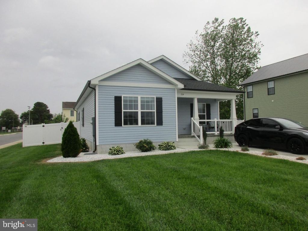 234 E NORTH ST, Felton, DE 19943