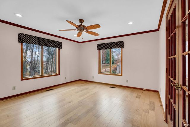 8211 Yorkridge Drive, Newburgh, IN 47630