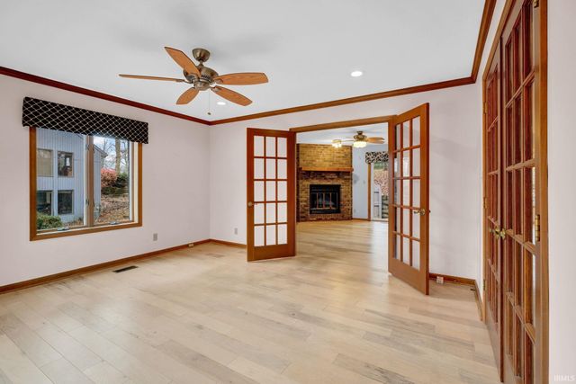 8211 Yorkridge Drive, Newburgh, IN 47630