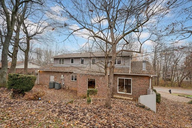 8211 Yorkridge Drive, Newburgh, IN 47630