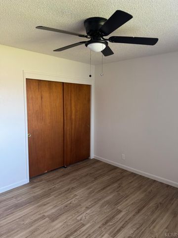 2215 N Mayfair Drive, Hanford, CA 93230