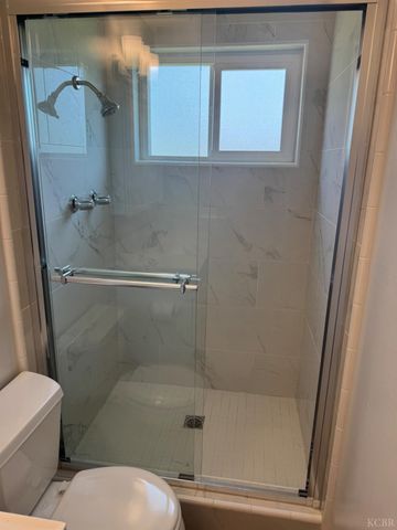 2215 N Mayfair Drive, Hanford, CA 93230