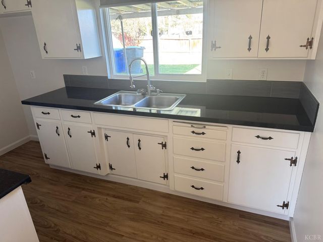 2215 N Mayfair Drive, Hanford, CA 93230