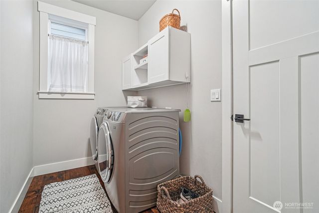 176 Love Drive, Enumclaw, WA 98022