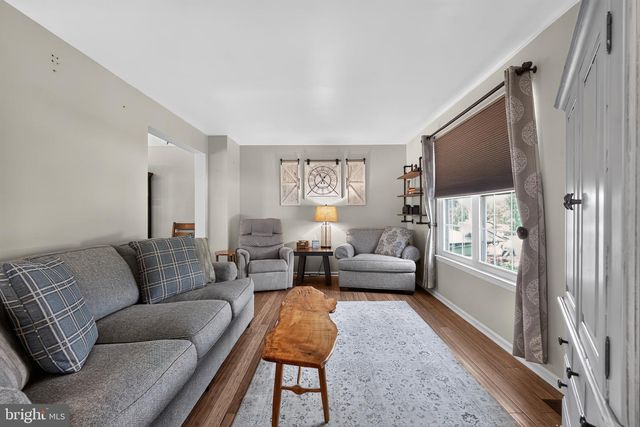 381 BRYN MAWR DR, Williamstown, NJ 08094