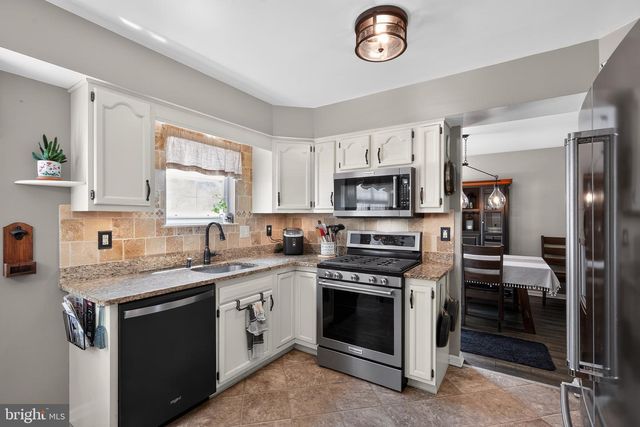 381 BRYN MAWR DR, Williamstown, NJ 08094