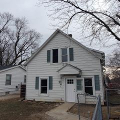 411 W 22 Avenue, Bellevue, NE 68005