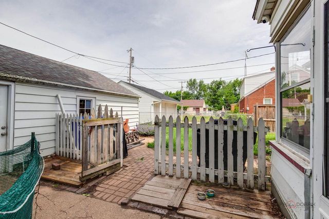 7834 15th AVENUE, Kenosha, WI 53143