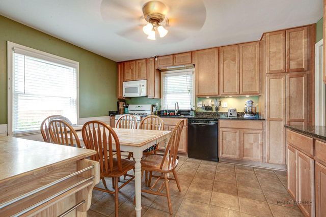 7834 15th AVENUE, Kenosha, WI 53143