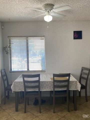 3120 Center Street, Bakersfield, CA 93306