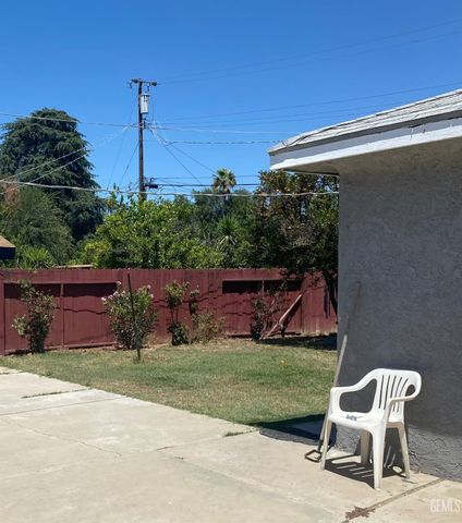3120 Center Street, Bakersfield, CA 93306