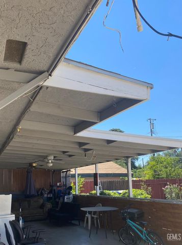 3120 Center Street, Bakersfield, CA 93306