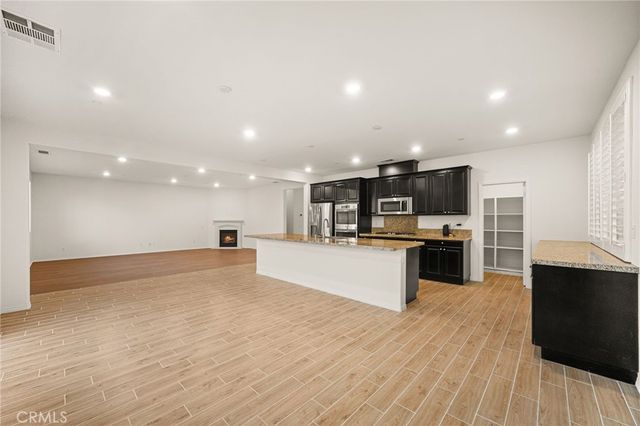 6898 Cache Way, Jurupa Valley, CA 91752