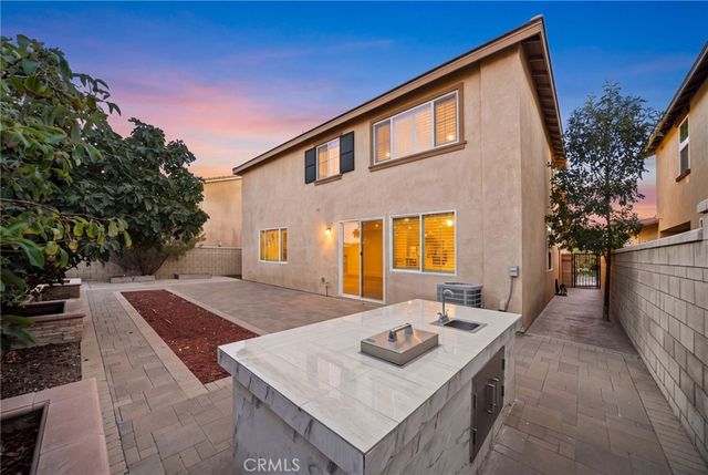 6898 Cache Way, Jurupa Valley, CA 91752