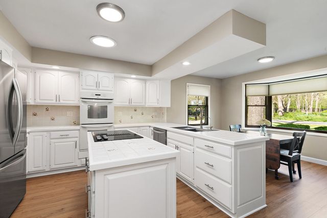 713 Council Hill Road, East Dundee, IL 60118