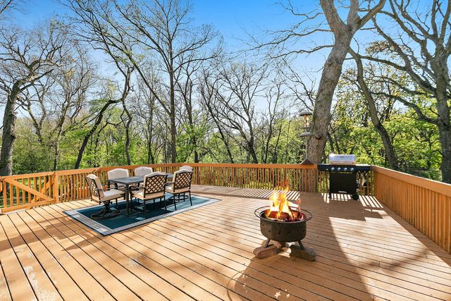 713 Council Hill Road, East Dundee, IL 60118