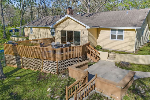 713 Council Hill Road, East Dundee, IL 60118