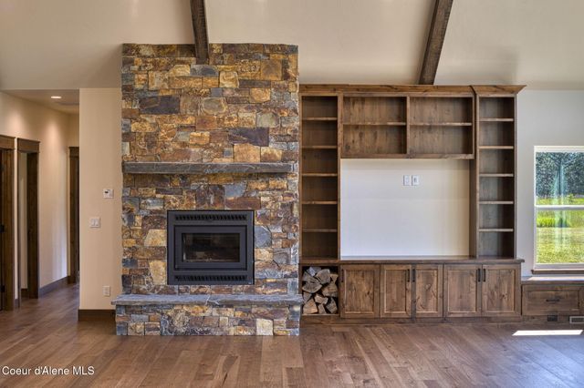 4450 Dufort Rd, Sagle, ID 83860