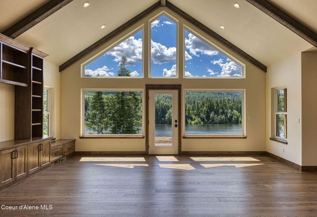 4450 Dufort Rd, Sagle, ID 83860