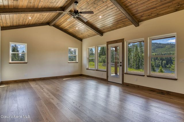 4450 Dufort Rd, Sagle, ID 83860