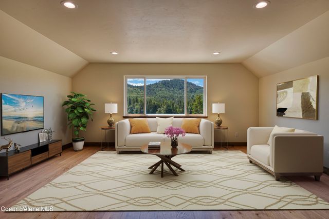 4450 Dufort Rd, Sagle, ID 83860