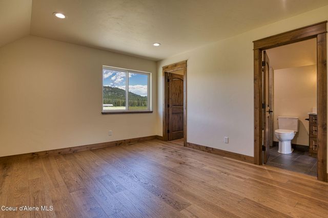 4450 Dufort Rd, Sagle, ID 83860