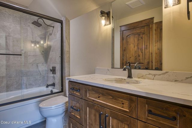 4450 Dufort Rd, Sagle, ID 83860