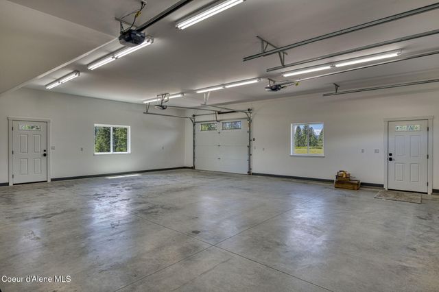 4450 Dufort Rd, Sagle, ID 83860