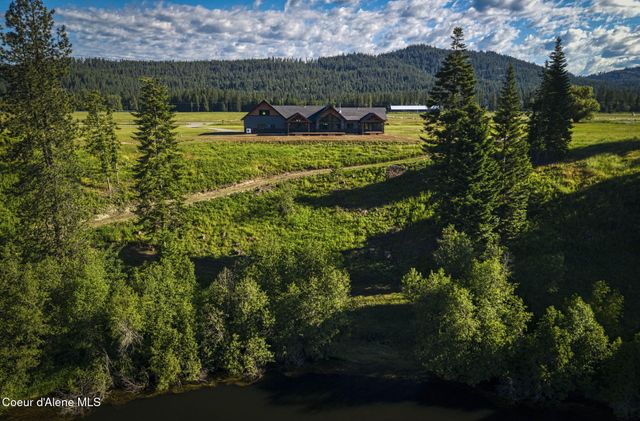 4450 Dufort Rd, Sagle, ID 83860