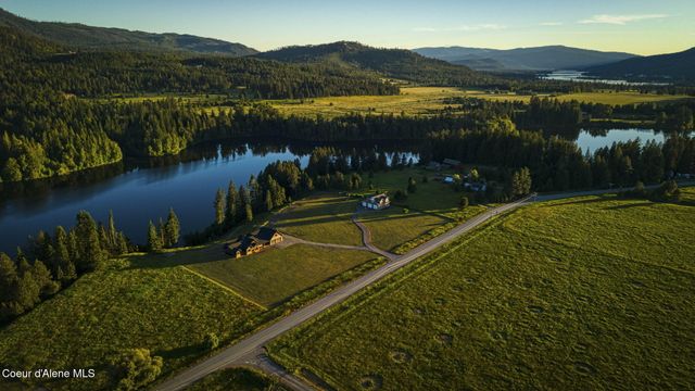 4450 Dufort Rd, Sagle, ID 83860