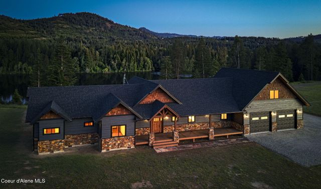 4450 Dufort Rd, Sagle, ID 83860