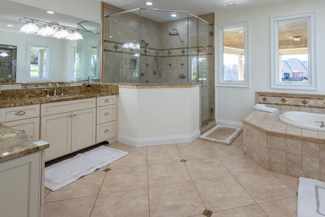 2424 Royal Castle Way, Union, KY 41091