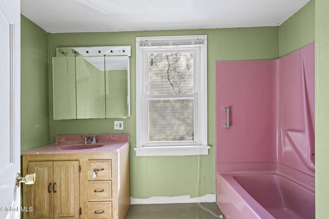 22 Orr Street, Troy, NY 12180