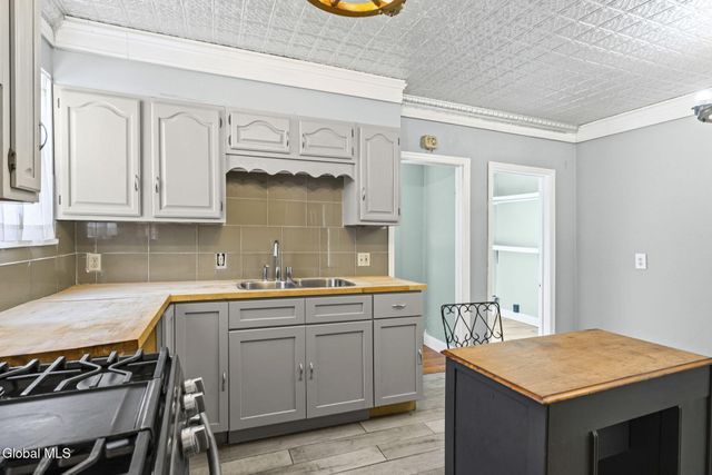 22 Orr Street, Troy, NY 12180