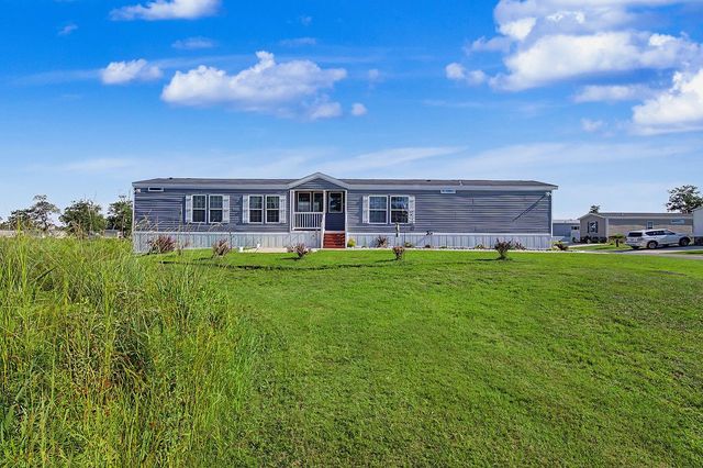 315 Hangar Ct., Myrtle Beach, SC 29577
