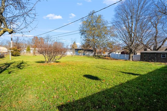 35520 Margurite Lane, Paw Paw, MI 49079