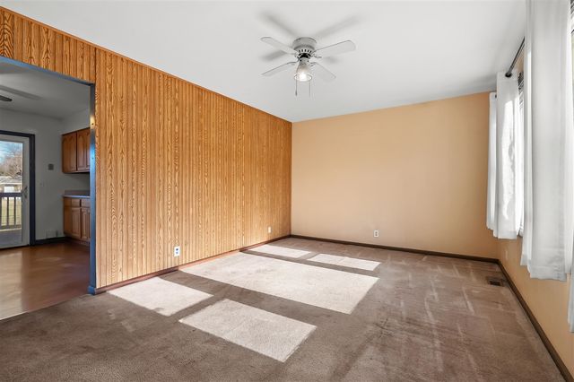 35520 Margurite Lane, Paw Paw, MI 49079