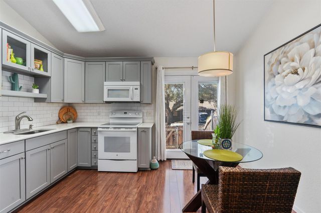 1015 E Yager LN 140, Austin, TX 78753