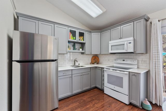 1015 E Yager LN 140, Austin, TX 78753