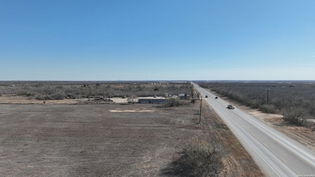 000 Highway 16, Jourdanton, TX 78026