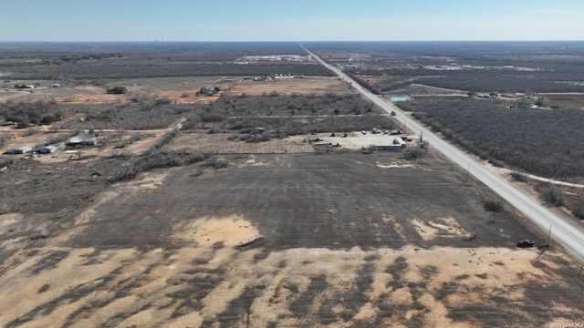 000 Highway 16, Jourdanton, TX 78026