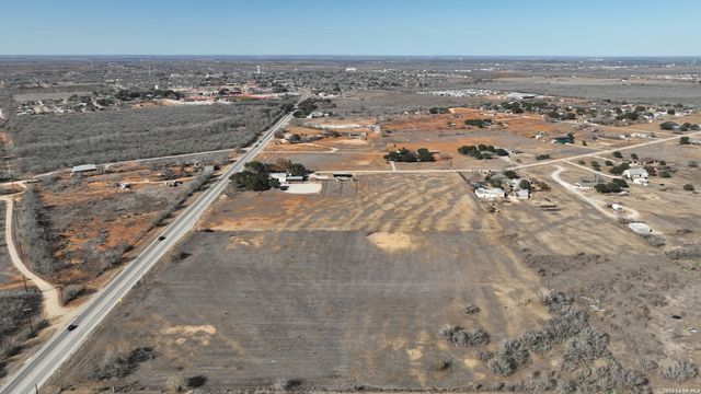 000 Highway 16, Jourdanton, TX 78026