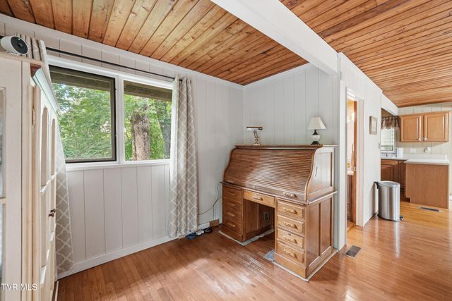 415 Berry Road, Bulls Gap, TN 37711