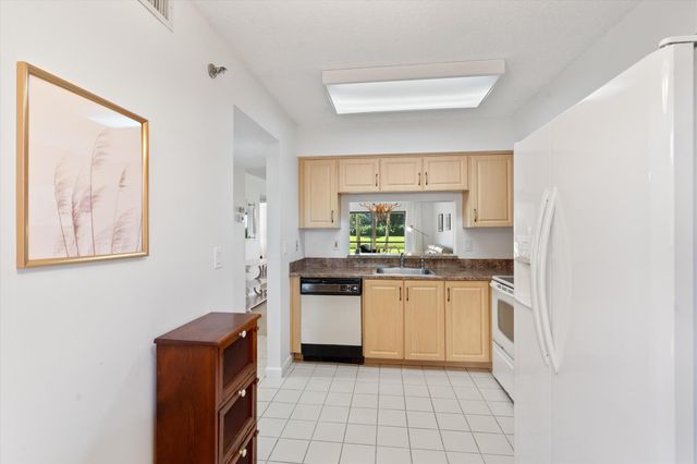 7290 Kinghurst 108 Drive 108, Delray Beach, FL 33446