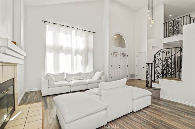 3329 Montellano Avenue, Palmdale, CA 93551